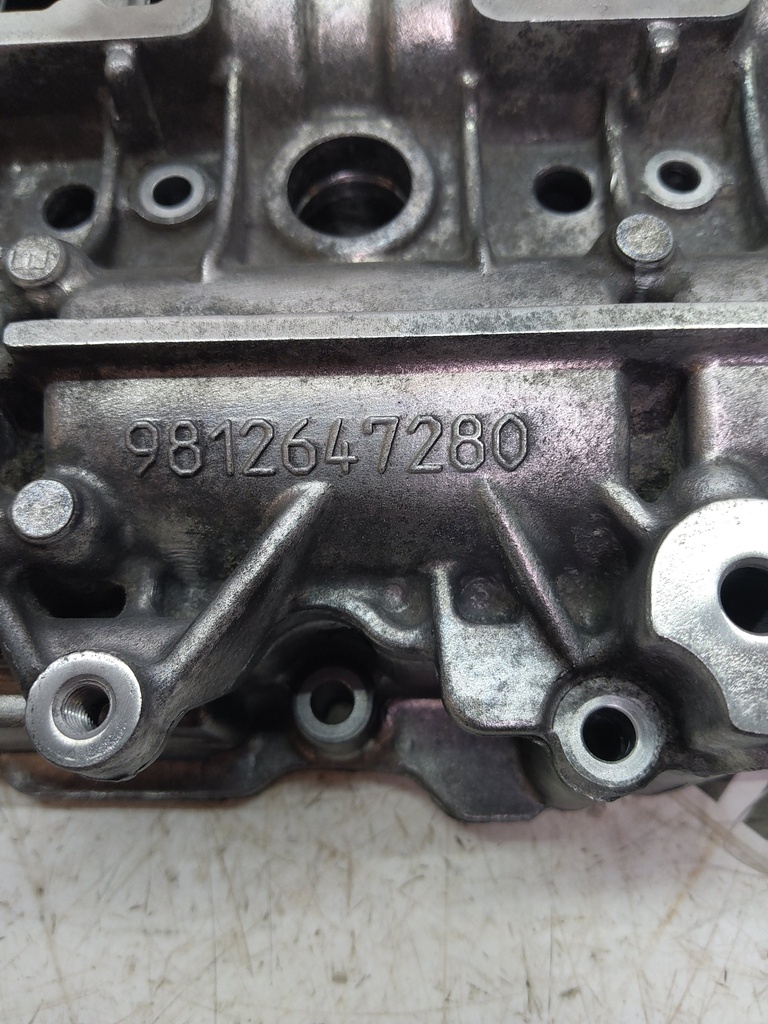[MTD-523467] Tapa de válvulas con árboles de levas Opel Combo 2020 D15DT 9812647280