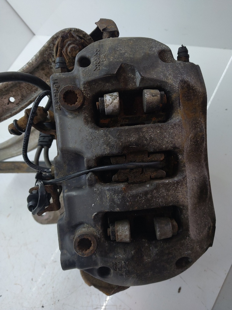 [MTD-527944] Mangueta de suspensión derecha VW Touareg 3.0 V6 TDI