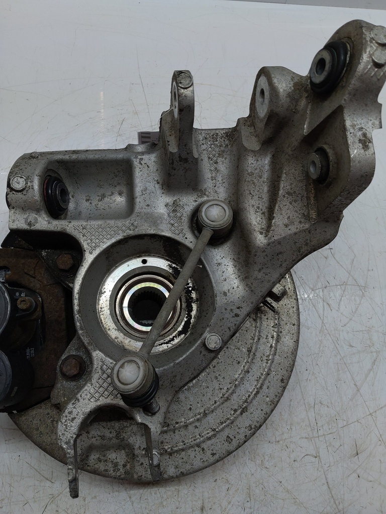 [MTD-525084] Cubo de rueda trasero con pinza de freno Land Rover Discovery Sport L550 HK72-2K327-AB