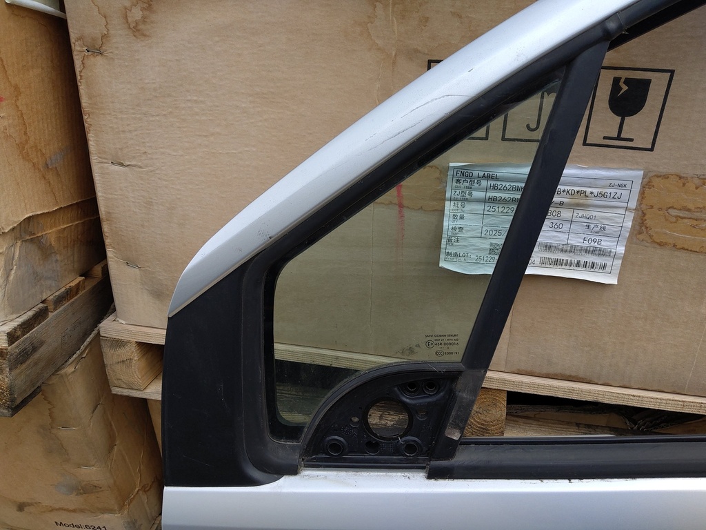 [MTD-525024] Puerta delantera izquierda PEUGEOT PARTNER 2016 BHY 1.6