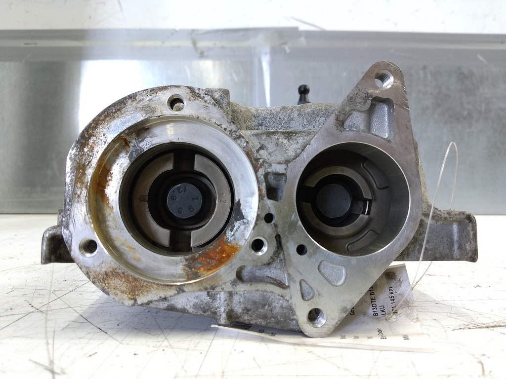 [MTD-530787] Tapa de válvulas con árboles de levas Opel Corsa E 1.3 CDTI 55249740