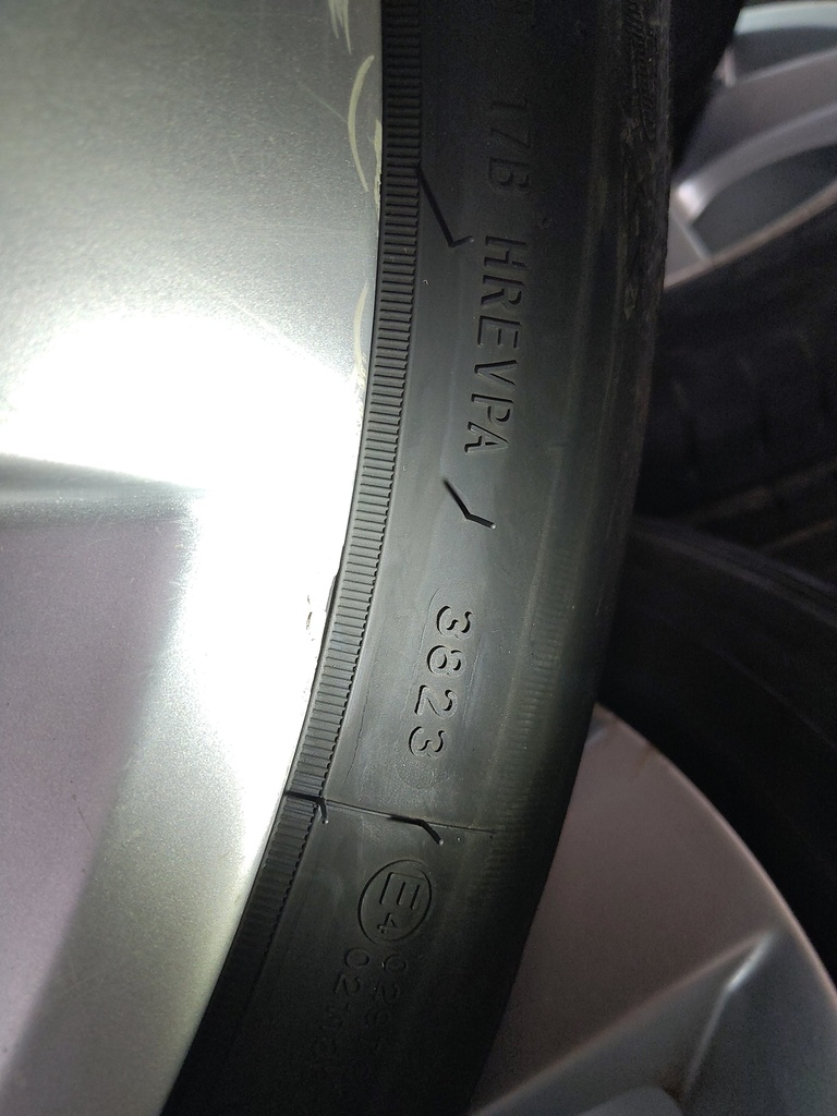 [MTD-531722] Llanta de aleación VW Passat B7 Variant 2013 CFF 2.0 TDI 3AA601025A