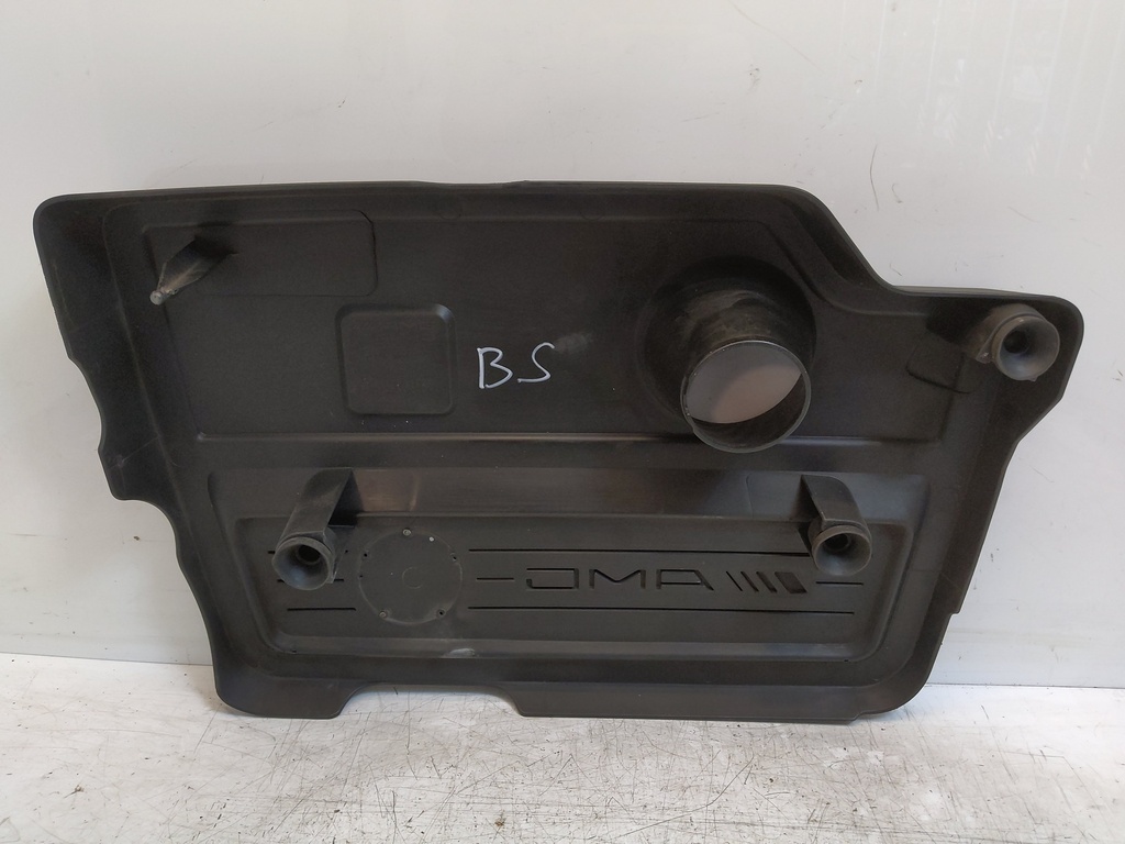 [MTD-527914] Cubierta del motor Mercedes-Benz GLA45 AMG x156