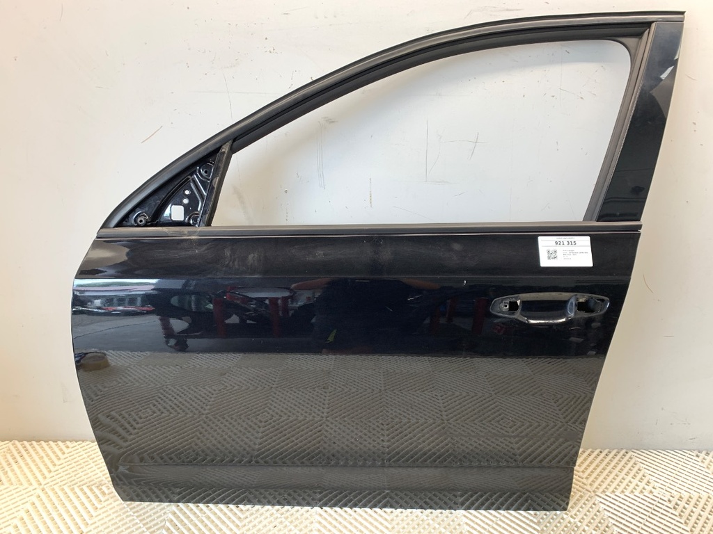 [STARK-921315] Puerta delantera izquierda Skoda Octavia III Combi (5E5, 5E6) 2012-2022