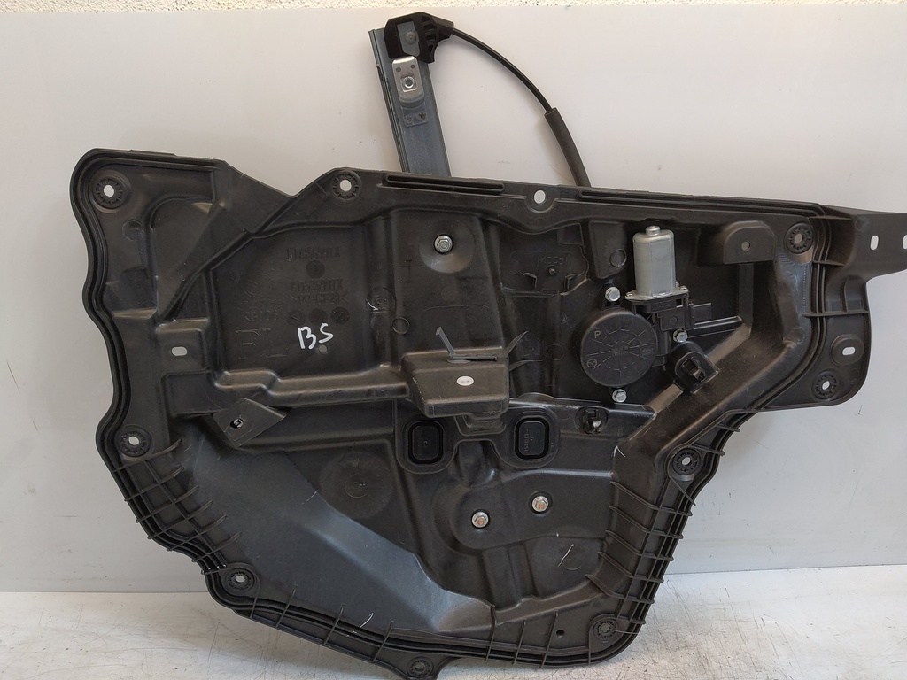 [MTD-527823] Motor de elevalunas delantero izquierdo Mazda CX-5 KE2FW
