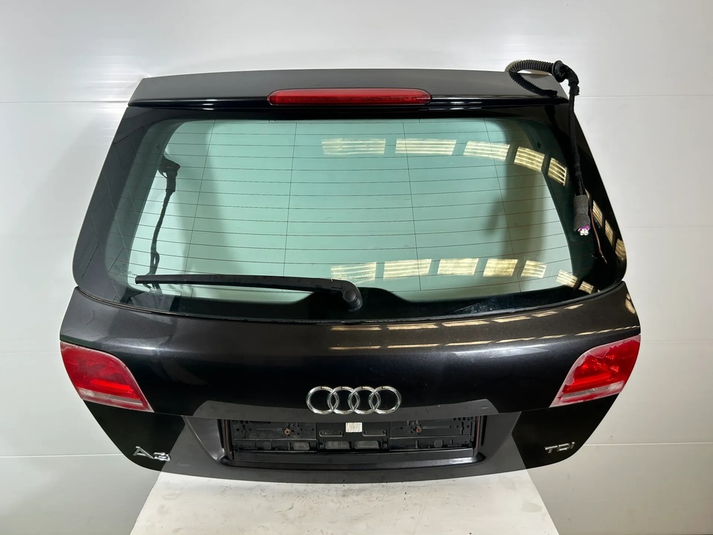 [1000331] Porton trasero Audi A3 8P 1,6 TDI 8P4827023H