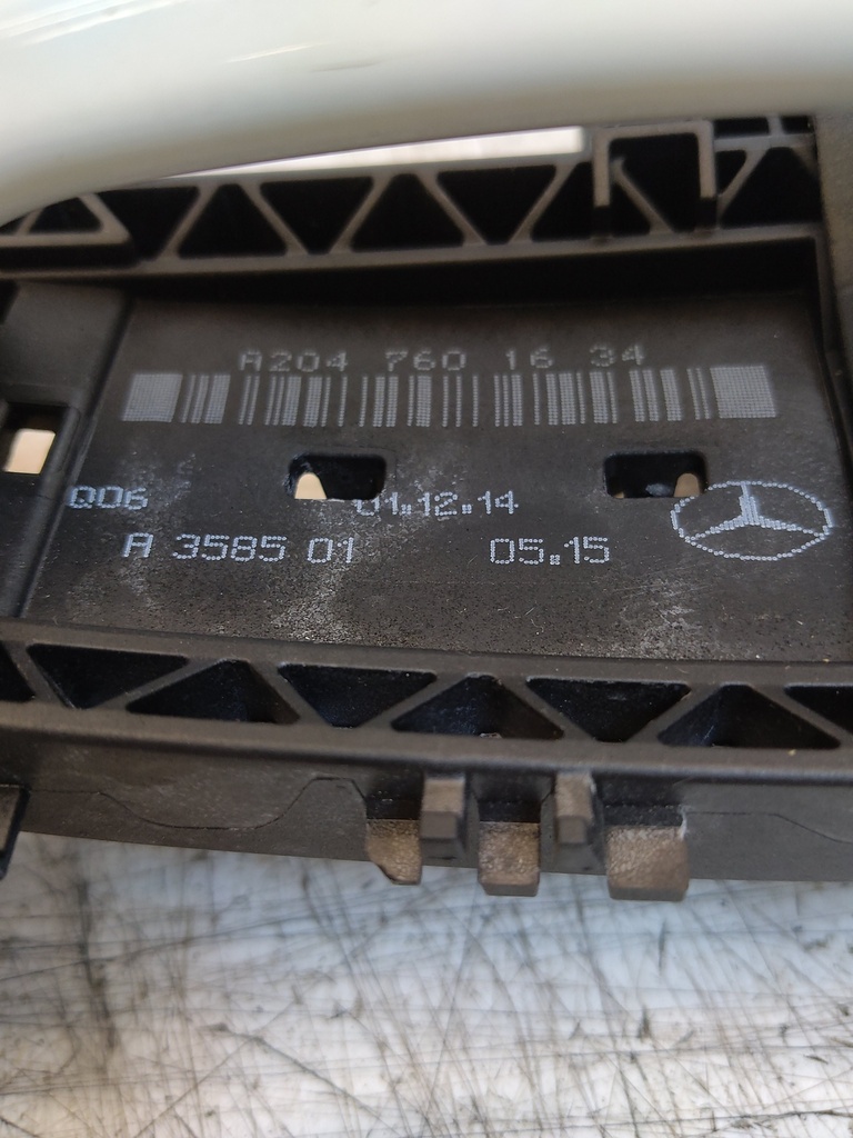 [MTD-527826] Manilla de puerta Mercedes GLA45 X156