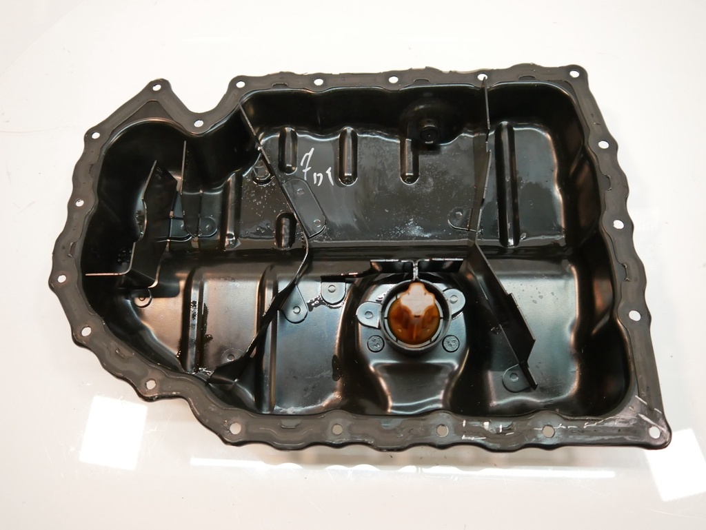 [MTD-461436] Cárter de aceite Audi Cupra Seat VW A3 Ateca Tiguan 2.0 TSI DNNA DNN 06K103600AF