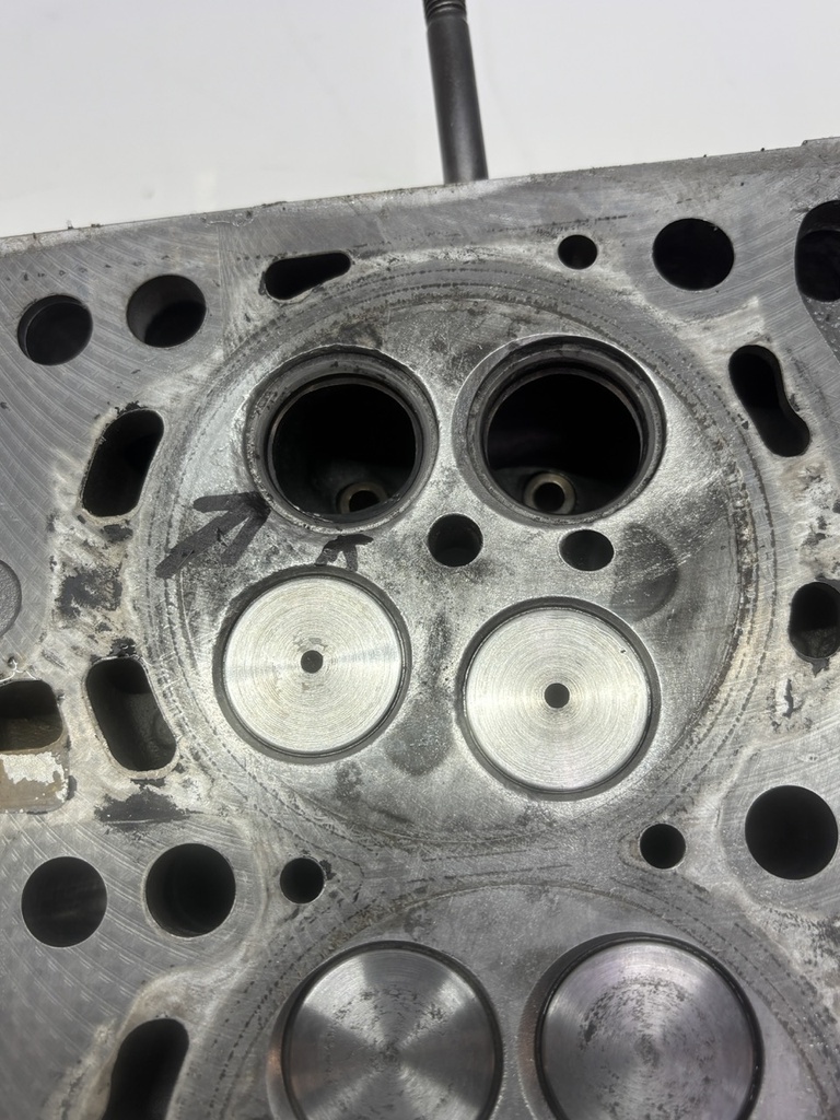 [MTD-487528] Culata Audi A4 B9 A5 Q5 2.0 TDI DEUA DEU 04L103373E