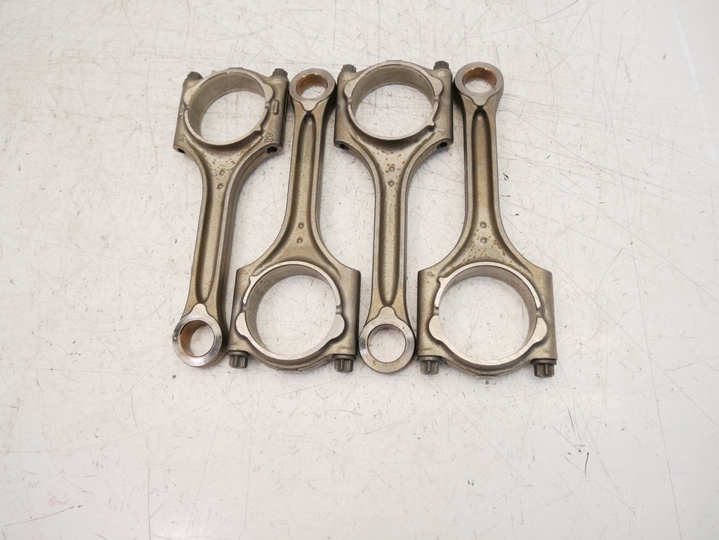 [MTD-466337] 4x Biela Volvo V40 525 526 1.5 T3 gasolina B4154T2 31430171
