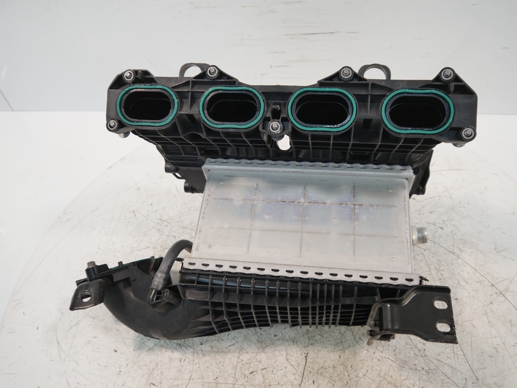 [MTD-495307] Intercooler Mercedes Clase C 2.0 C 300 e M254.920 M254 A2740905400