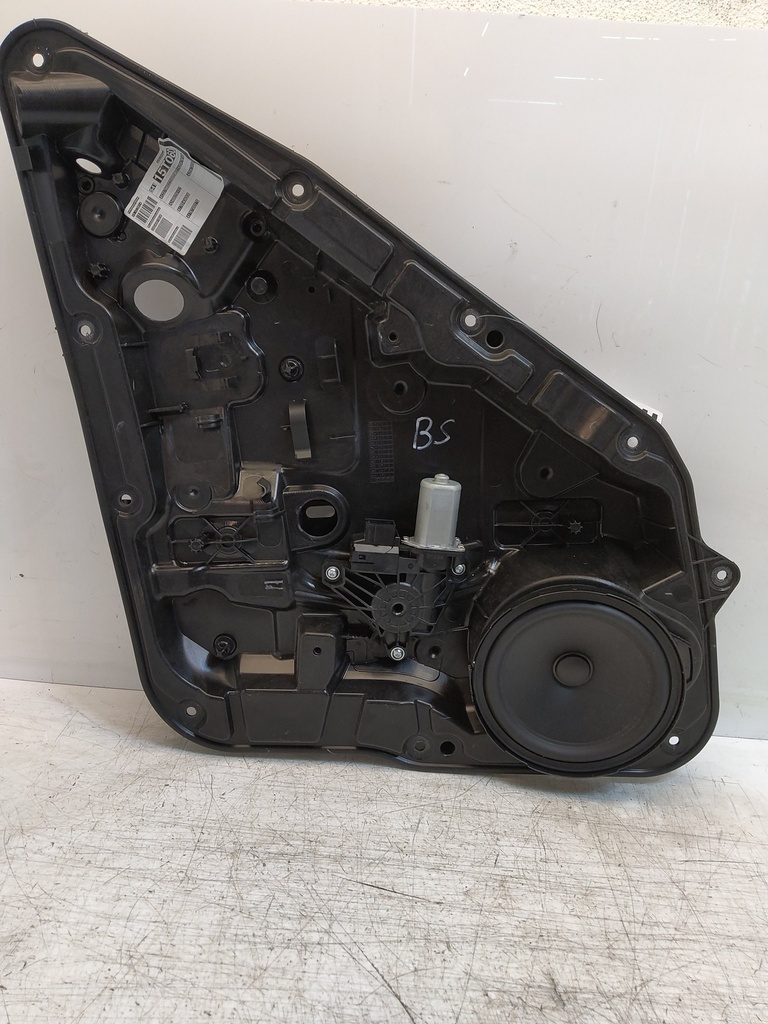 [MTD-527775] Motor de elevalunas Mercedes-Benz GLA45 X156