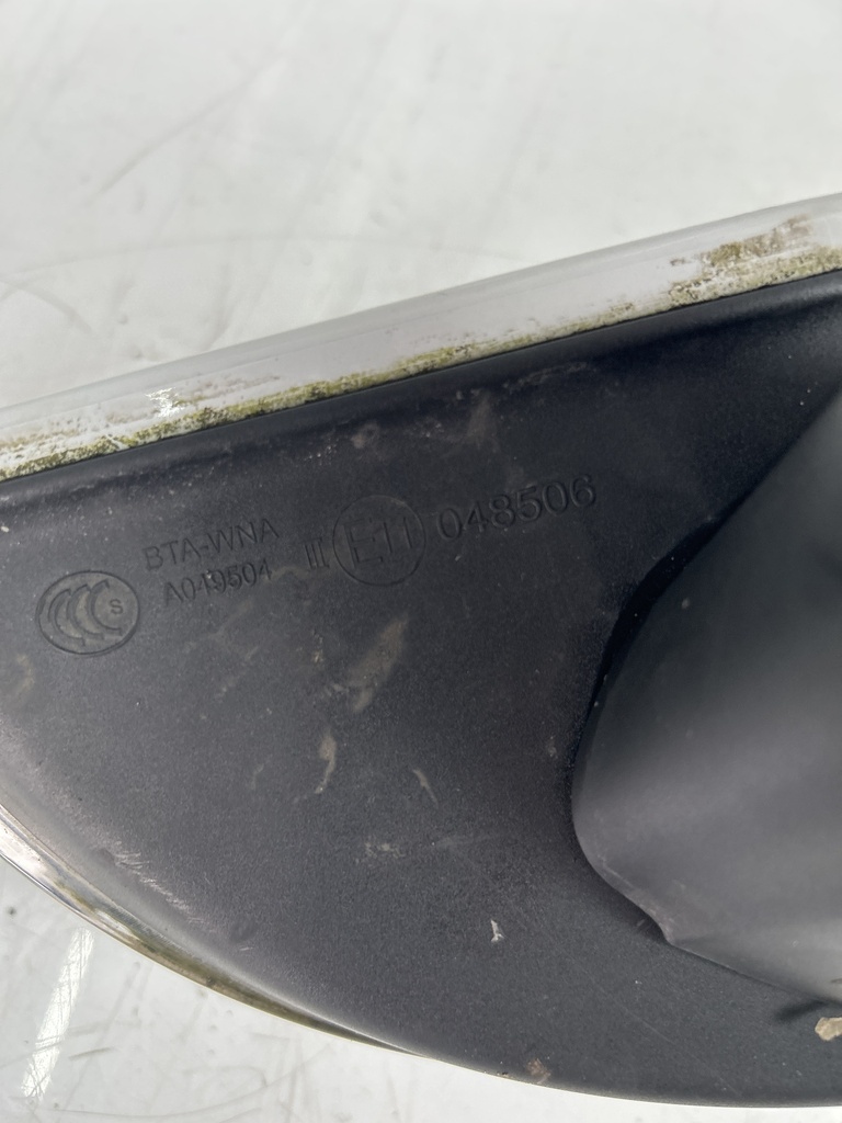 [MTD-496813] Retrovisor exterior Volvo V60 II 2.0 Mild Hybrid D420T8 048506 2022
