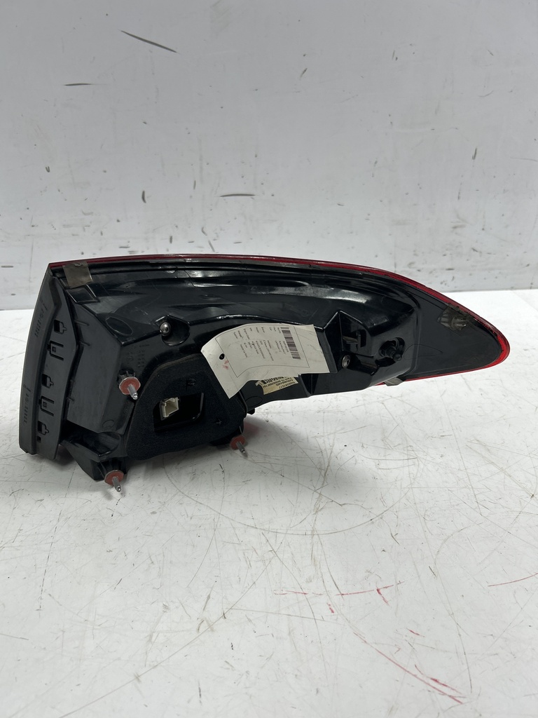 [MTD-498287] Luz trasera Mercedes Clase C C300 AMG W205 2.0 M264.920