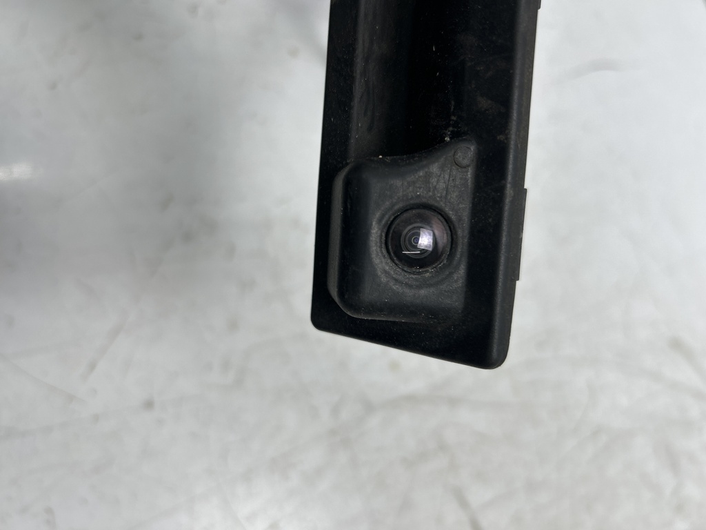 [MTD-498754] Manija del portón trasero con cámara de marcha atrás Audi A4 8WC 3.0 TDI V6 DMG DMGA