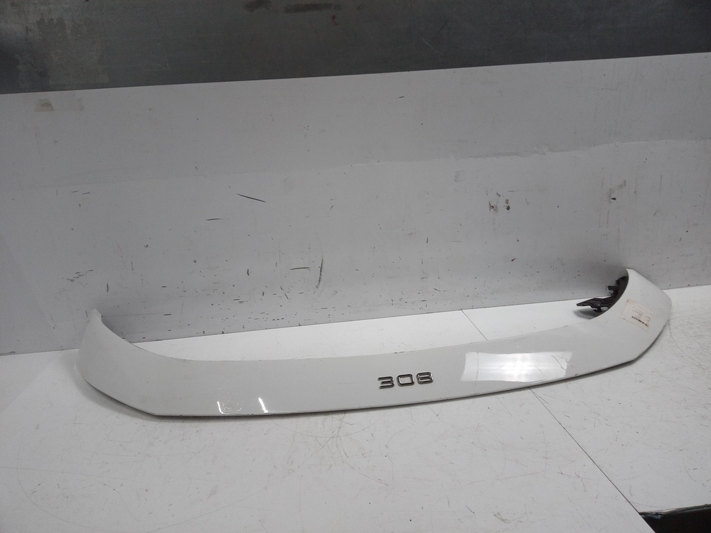 [MTD-499646] Moldura delantera blanca Peugeot 308 1.5 BlueHDI 130 YHZ DV5R 98371311WP
