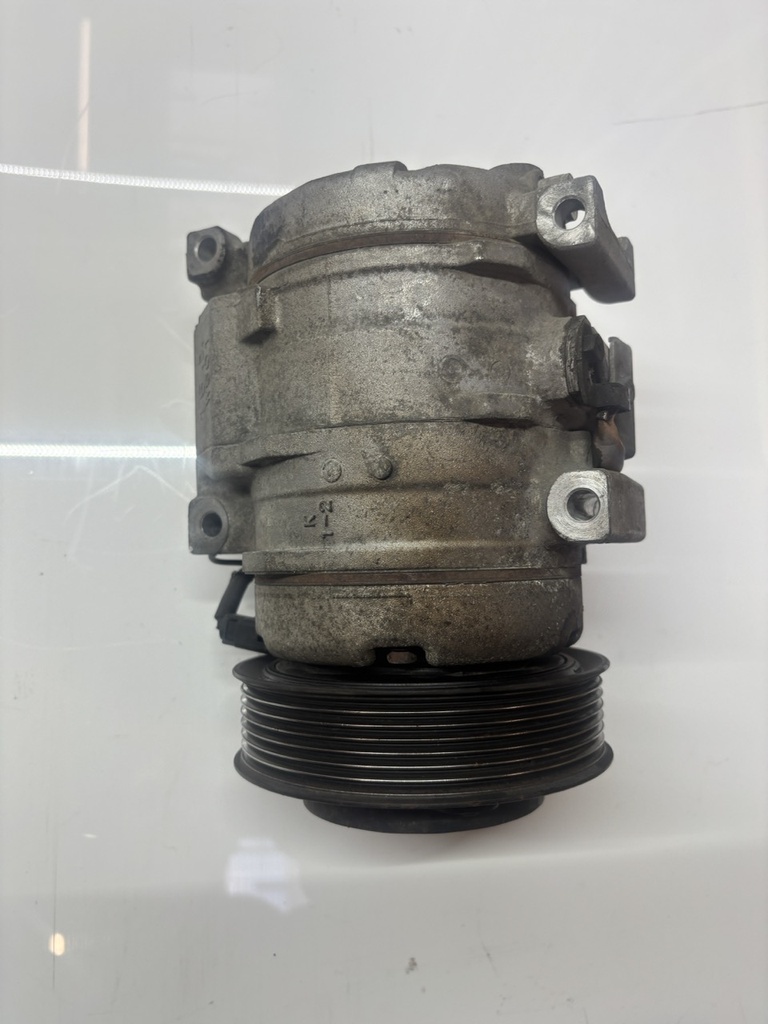 [MTD-501508] Compresor de aire acondicionado Toyota Hiace IV 2.5 D-4D 4WD 2KD-FTV 447220-4242