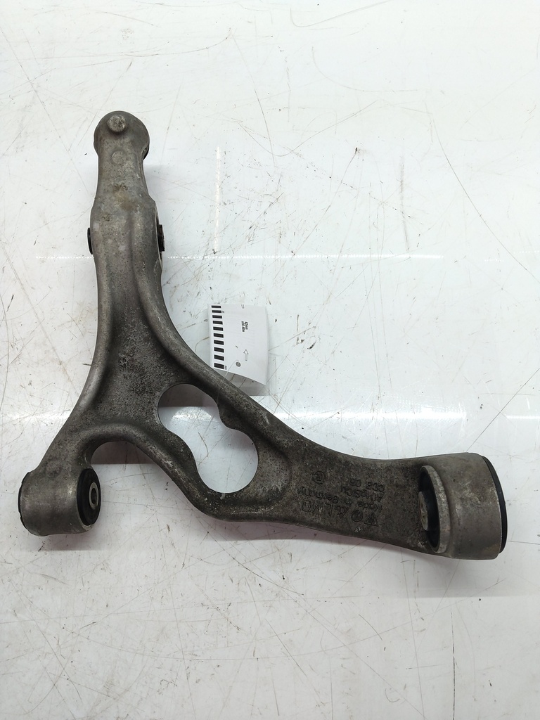 [MTD-527743] Brazo de suspensión derecho Audi Q7 3.0 TDI