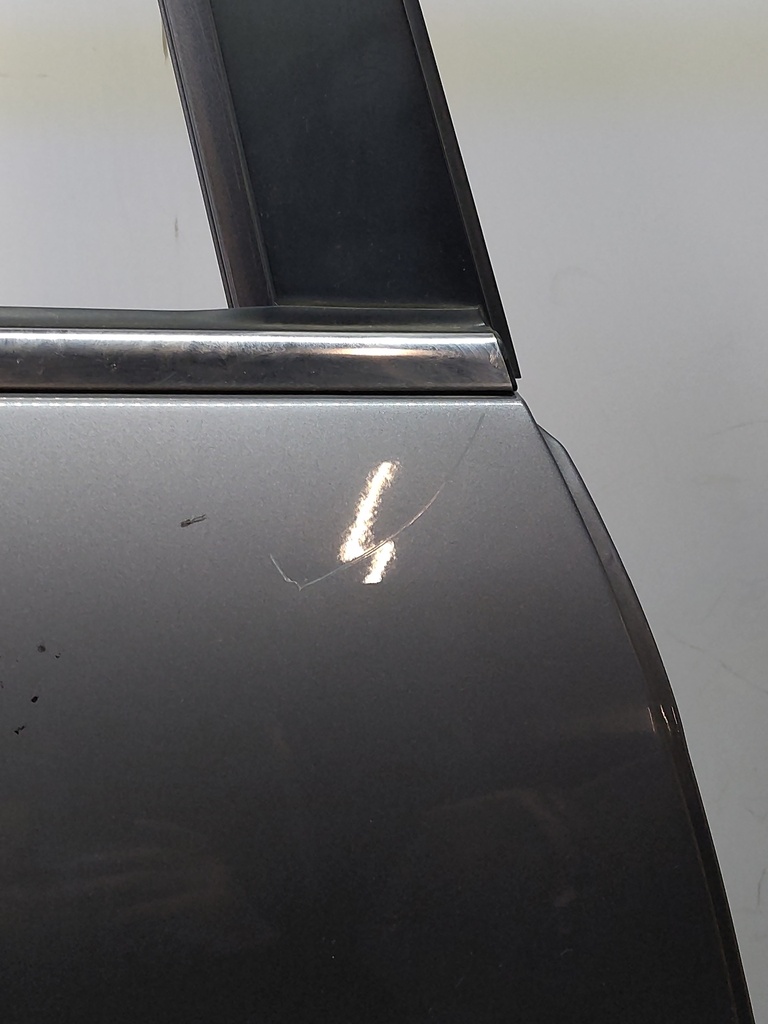 [MTD-505884] Puerta trasera derecha gris Ssangyong Rexton EX 2.0 Xdi 4x4 D20DTR OM671.960