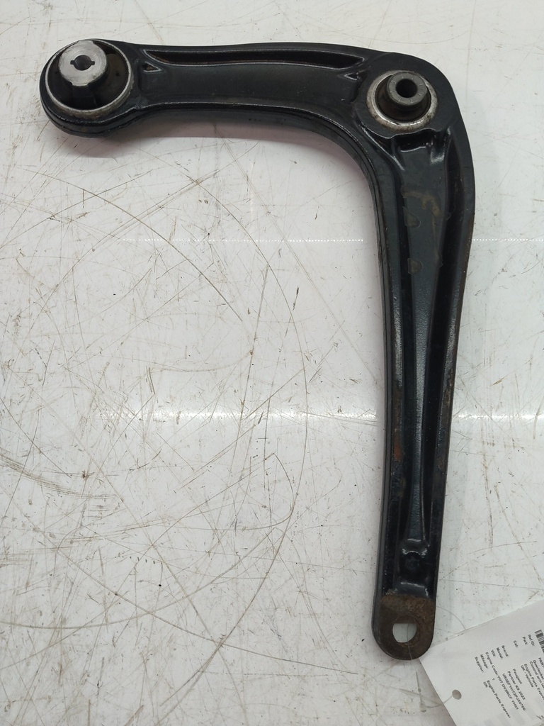 [MTD-527760] Brazo de suspensión izquierdo Peugeot Partner K9