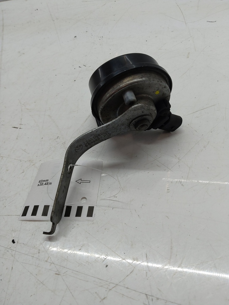 [MTD-527727] Soporte de bocina BMW X5 E70