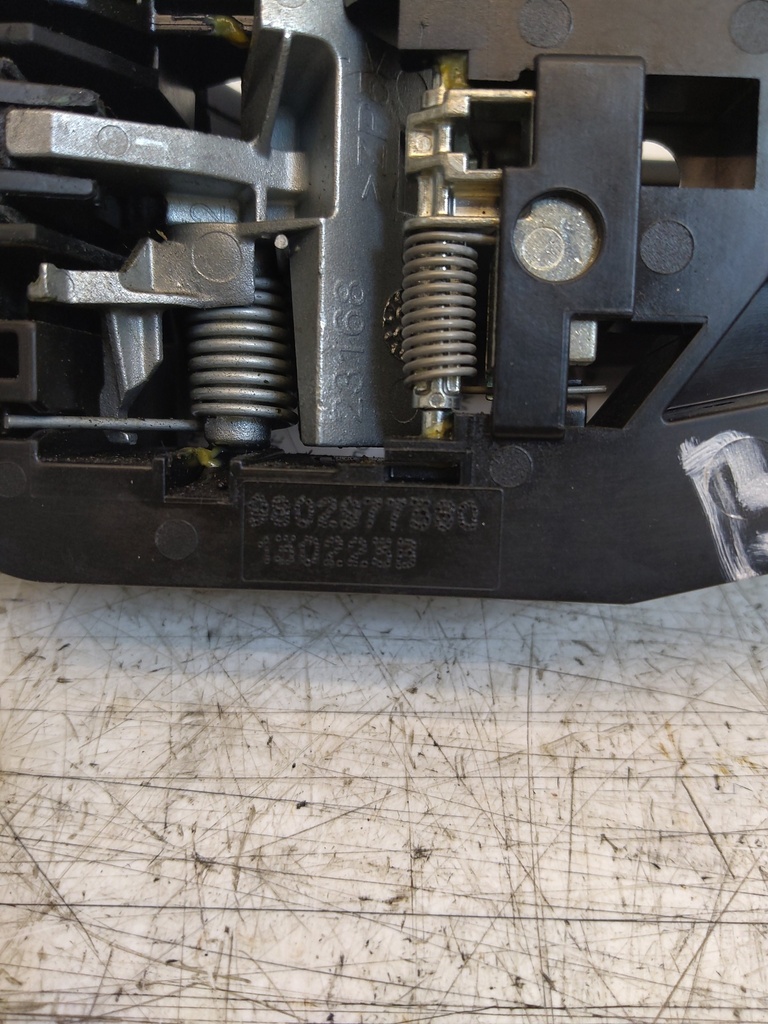[MTD-527644] Manilla de puerta para Peugeot Partner K9