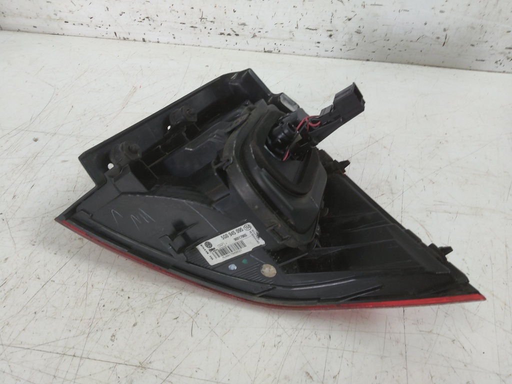 [MTD-527648] Piloto trasero izquierdo VW Golf VII 5G1
