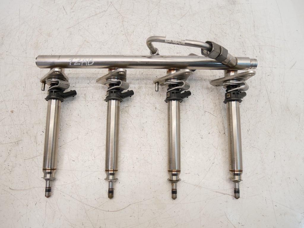 [MTD-486132] Colector de inyección Mercedes Clase C 205 1.5 C200 M264.915