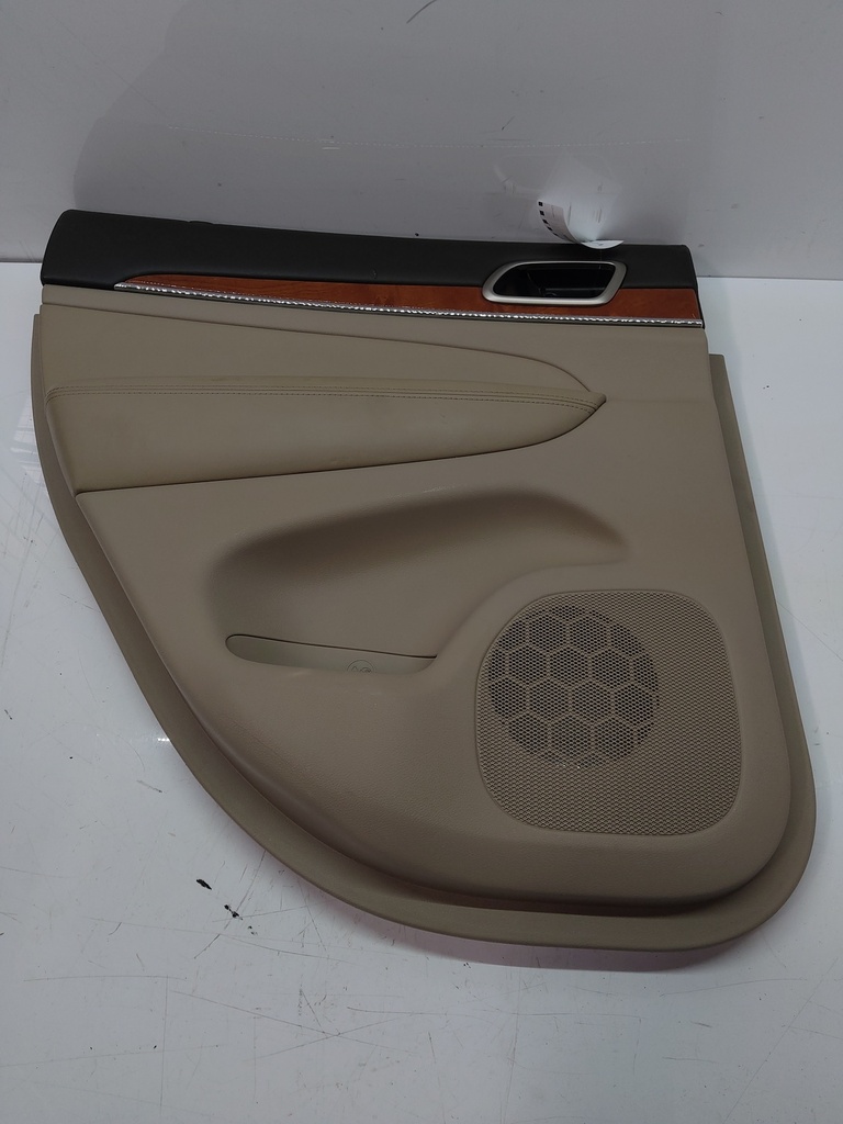 [MTD-508305] Panel de puerta Jeep Cherokee IV WK 3.0 CRD V6 EXF 1HX351L1AJ