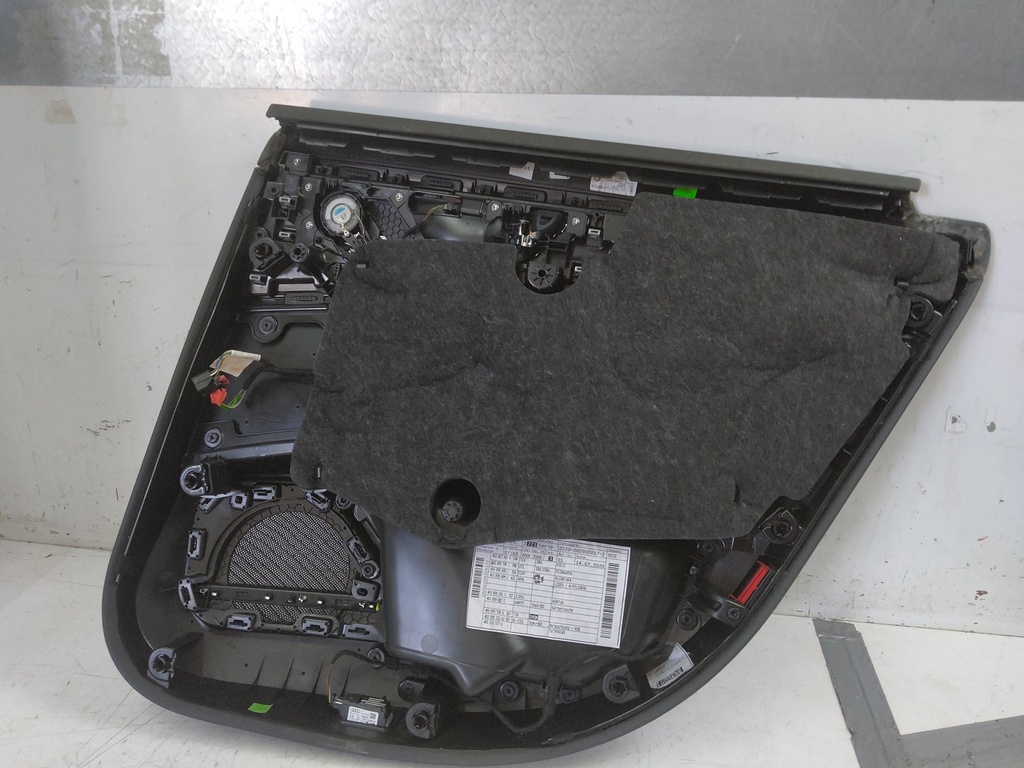 [MTD-527592] Revestimiento de puerta Audi A6 C8 Avant