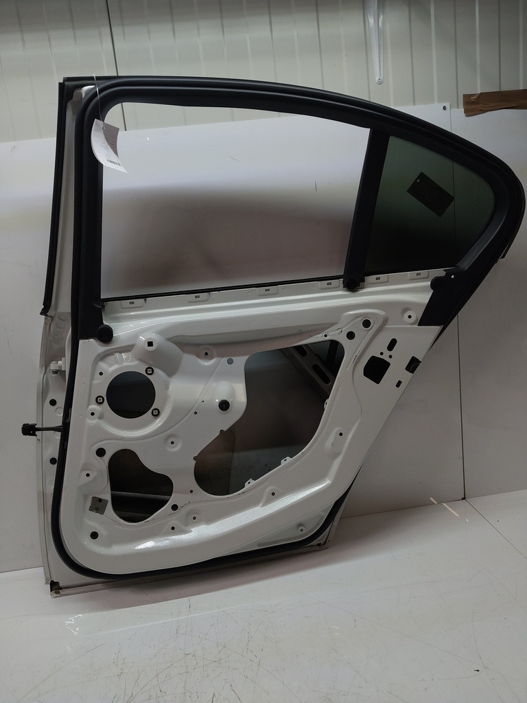 [MTD-509605] Puerta trasera derecha BMW Serie 3 F30 2.0 B48B20A 41007298514 ALPINE WHITE III
