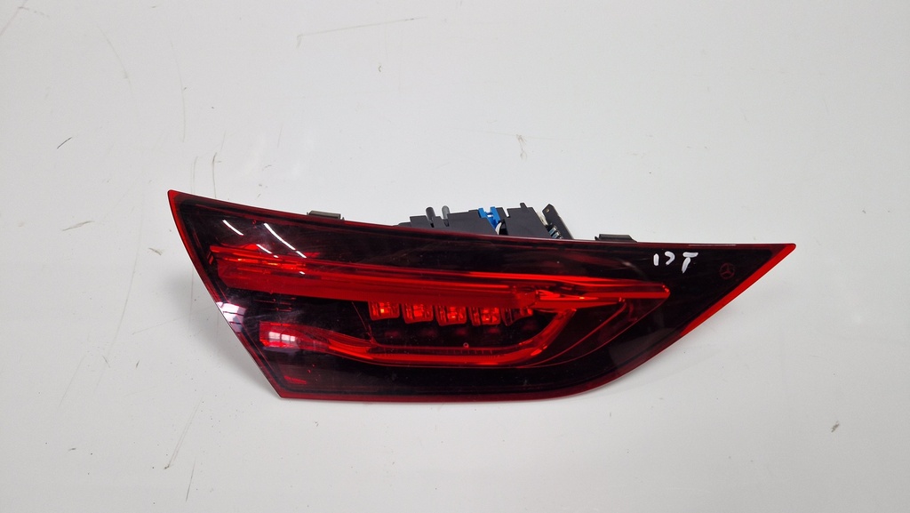 [MTD-509681] Piloto trasero Mercedes CLA C118 2022 282.914 M282.914 M282 A1189066300