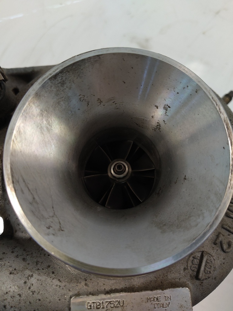 [MTD-518586] Turbocompresor VOLVO XC60 2.4 D D5244T14 31219857