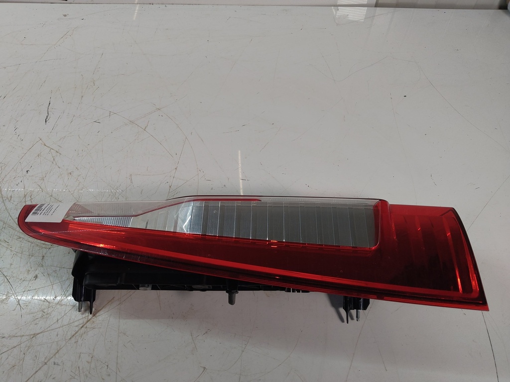 [MTD-519488] Luz trasera izquierda Nissan Interstar X62B 2.3 dCI M9T726 M9T 17 1096