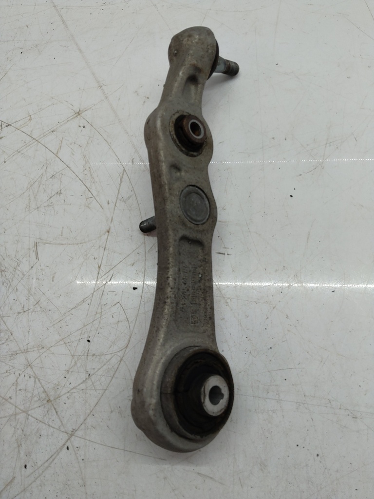 [MTD-527616] Brazo de suspensión derecho Mercedes Clase C W205