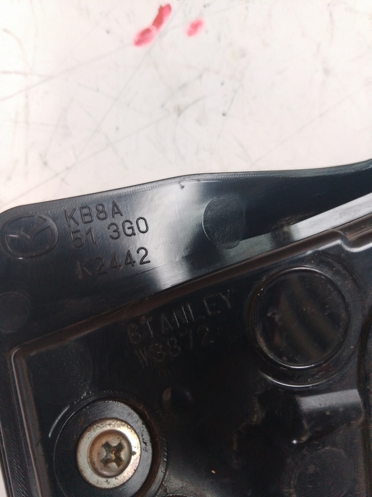 [MTD-531746] Luz de portón trasero izquierda Mazda CX-5 KF 2018 SHY6 2.2 D