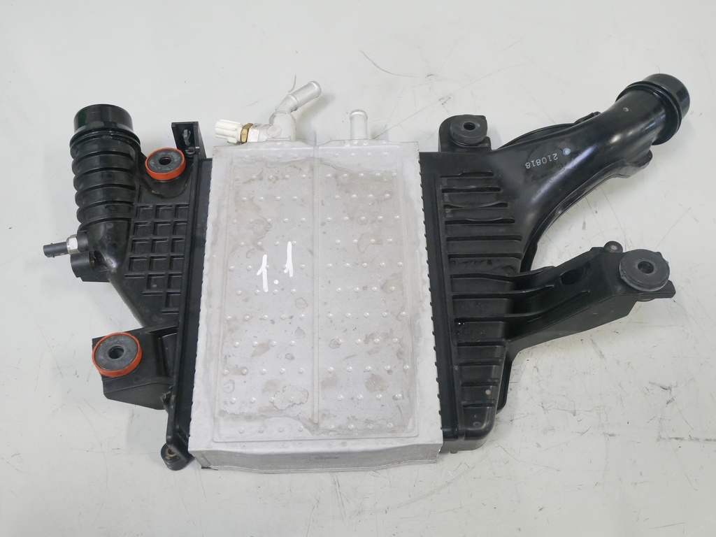 [MTD-427178] Intercooler para Toyota Hilux VIII 2.8 TD D 1GD-FTV 1GD 1794011090