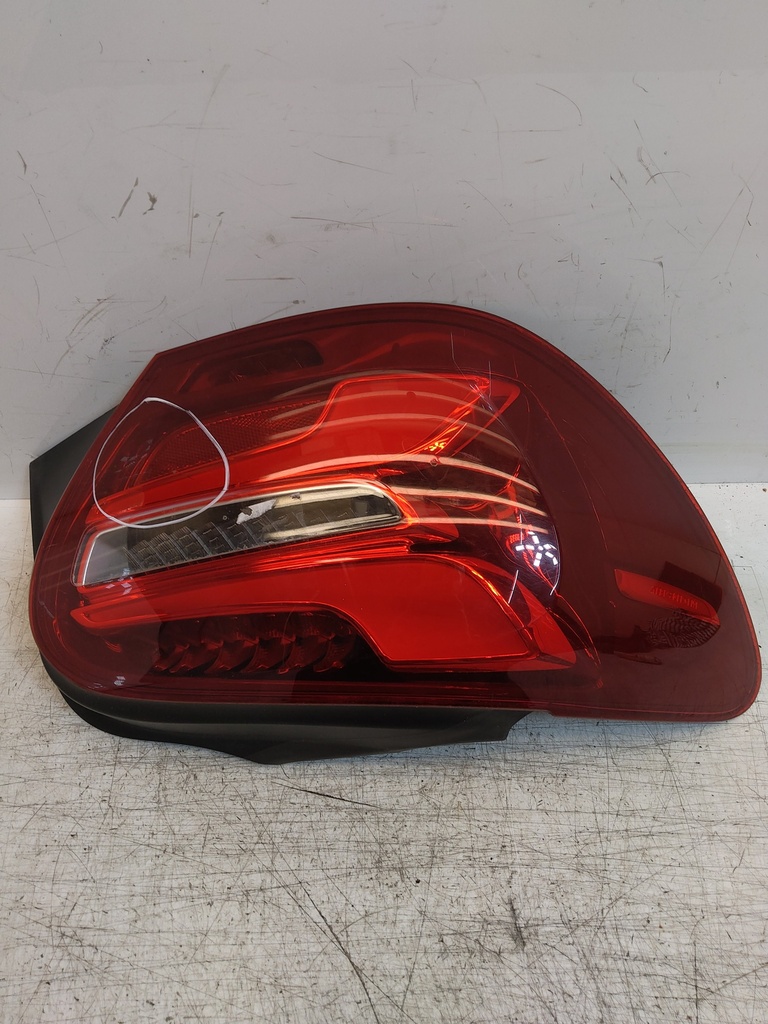 [MTD-527632] Luz trasera izquierda para Mercedes Clase A W176