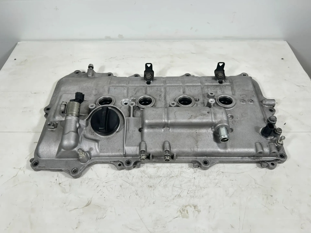 [1000378] Tapa de válvulas Toyota Auris 1,8 Hybrid 2ZR-FXE