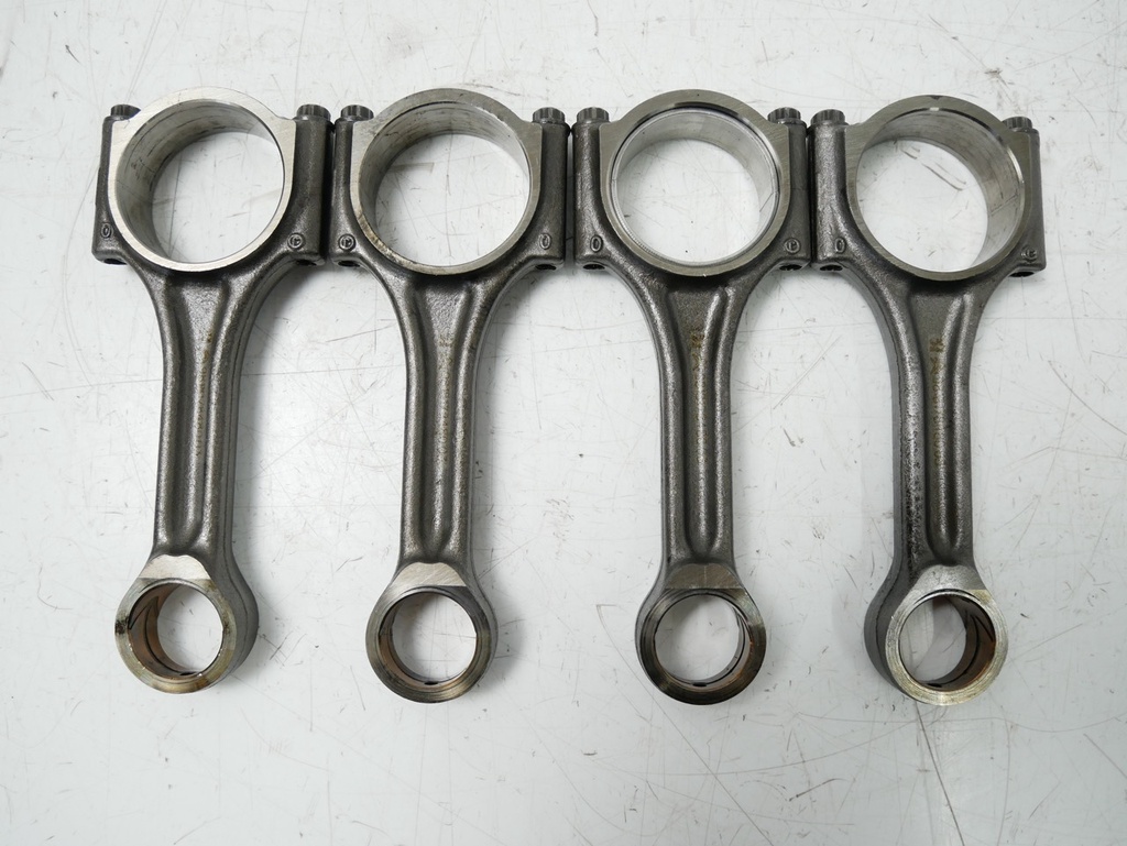 [MTD-477511] 4x Biela Peugeot 2008 1.5 BlueHDI YHZ YH01 DV5RC 9818178480