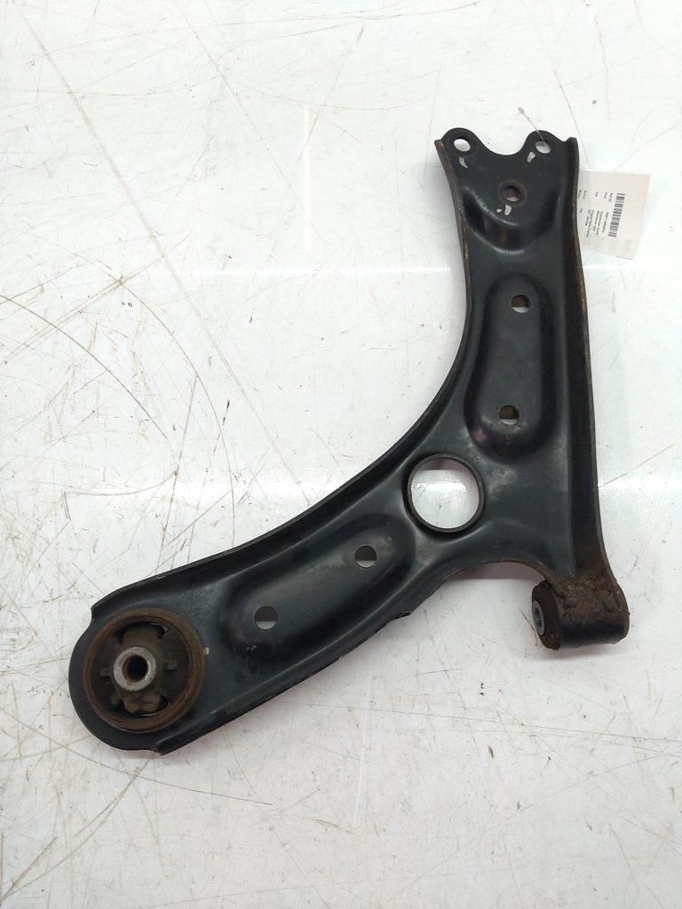 [MTD-527562] Brazo de suspensión derecho Kia Carens IV 1.7 CRDI