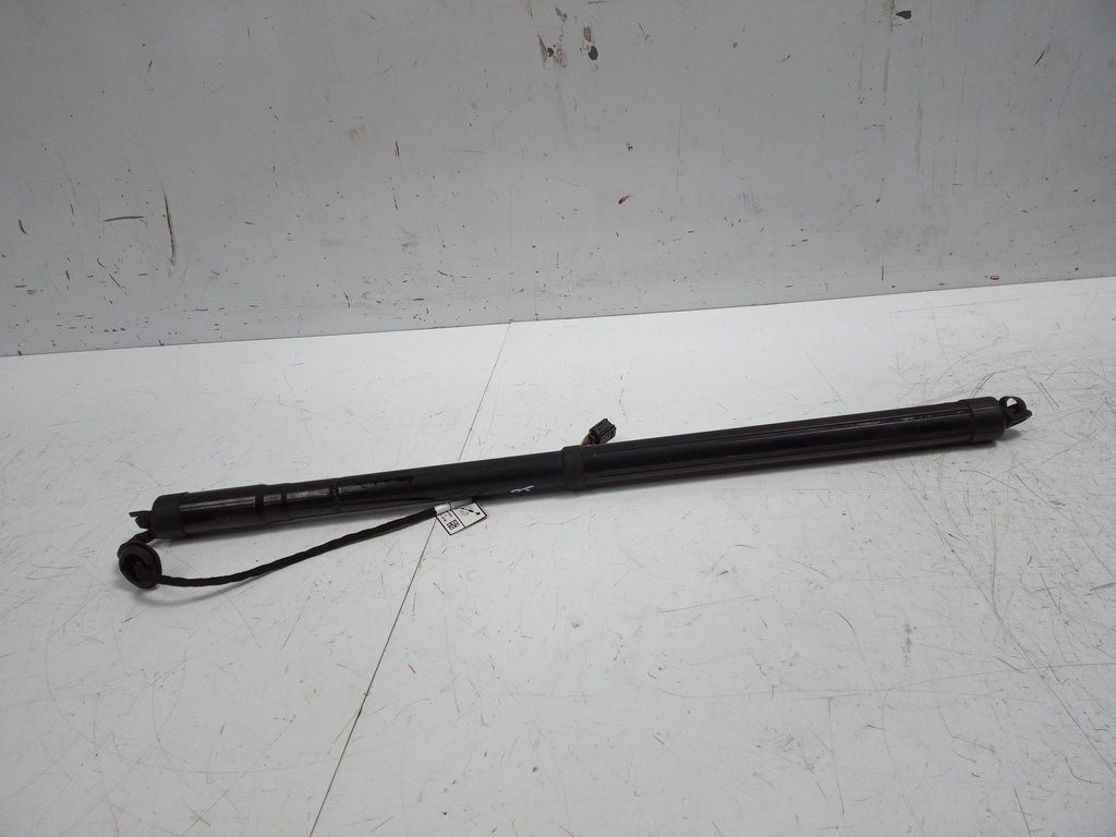 [MTD-499763] Gas strut tailgate right for Volvo V60 MK2 Cross Country 227 32357571