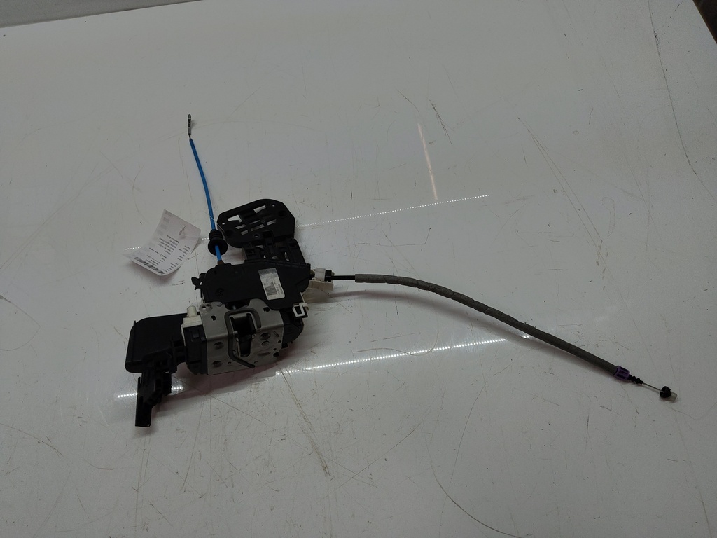 [MTD-502527] Cerradura de puerta Mercedes Clase A W176 1.6 Blue EFFICIENCY A1667200335