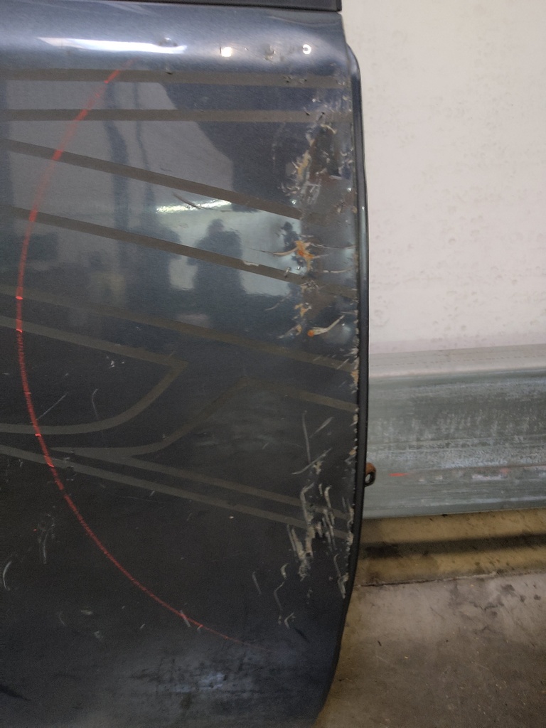 [MTD-504880] Puerta trasera derecha gris A67B Mitsubishi L200 Triton KB4T 2.5 4D56
