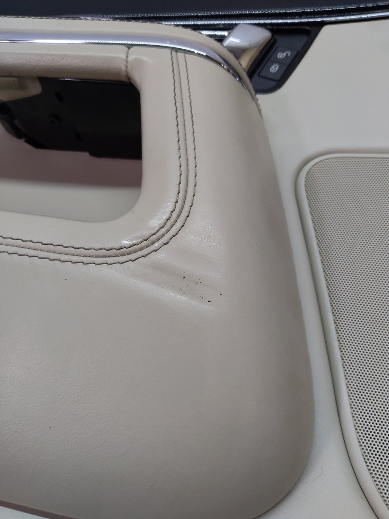 [MTD-503462] Panel de puerta delantera izquierda Jaguar XJ X351 2016