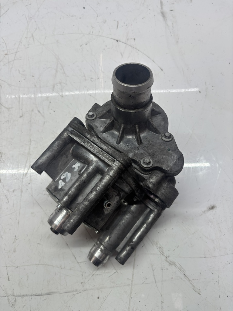 [MTD-505842] Bomba de agua para Audi A8 S8 D4 4.2 TDI quattro CDSB CDS 057121011M