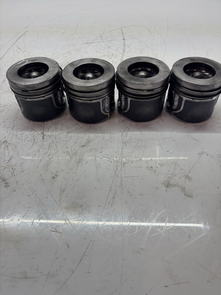 [MTD-477736] 4x Pistones Land Rover Range Evoque L538 2.0 D 204DTD AJ20D4 083155