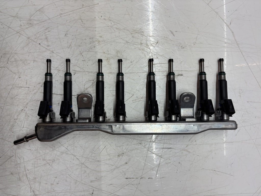 [MTD-486856] Inyector rail para Dacia Renault Clio V 1.6 E-Tech H4M632 H4M 175205RF0A