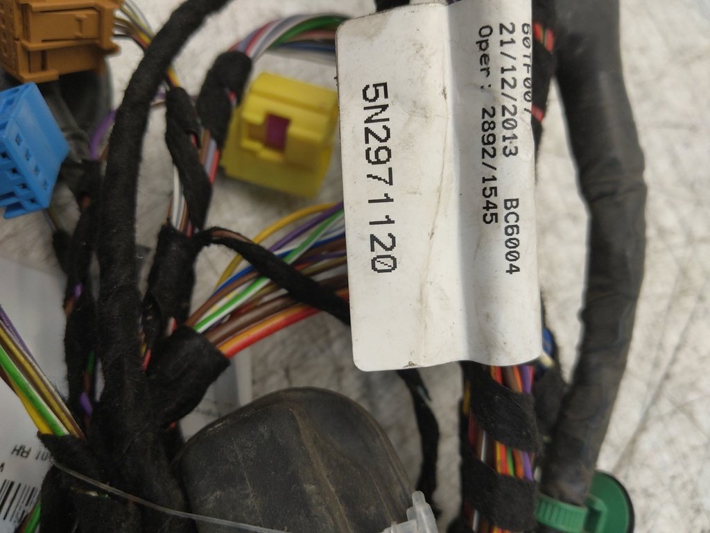 [MTD-527445] Mazo de cables de puerta Volkswagen Tiguan 5N