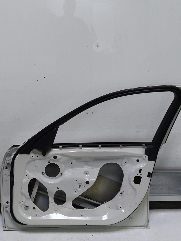 [MTD-520496] Puerta delantera derecha BMW Serie 3 F30 2.0 N47D20D 41007298566 ALPINE WHITE III 300